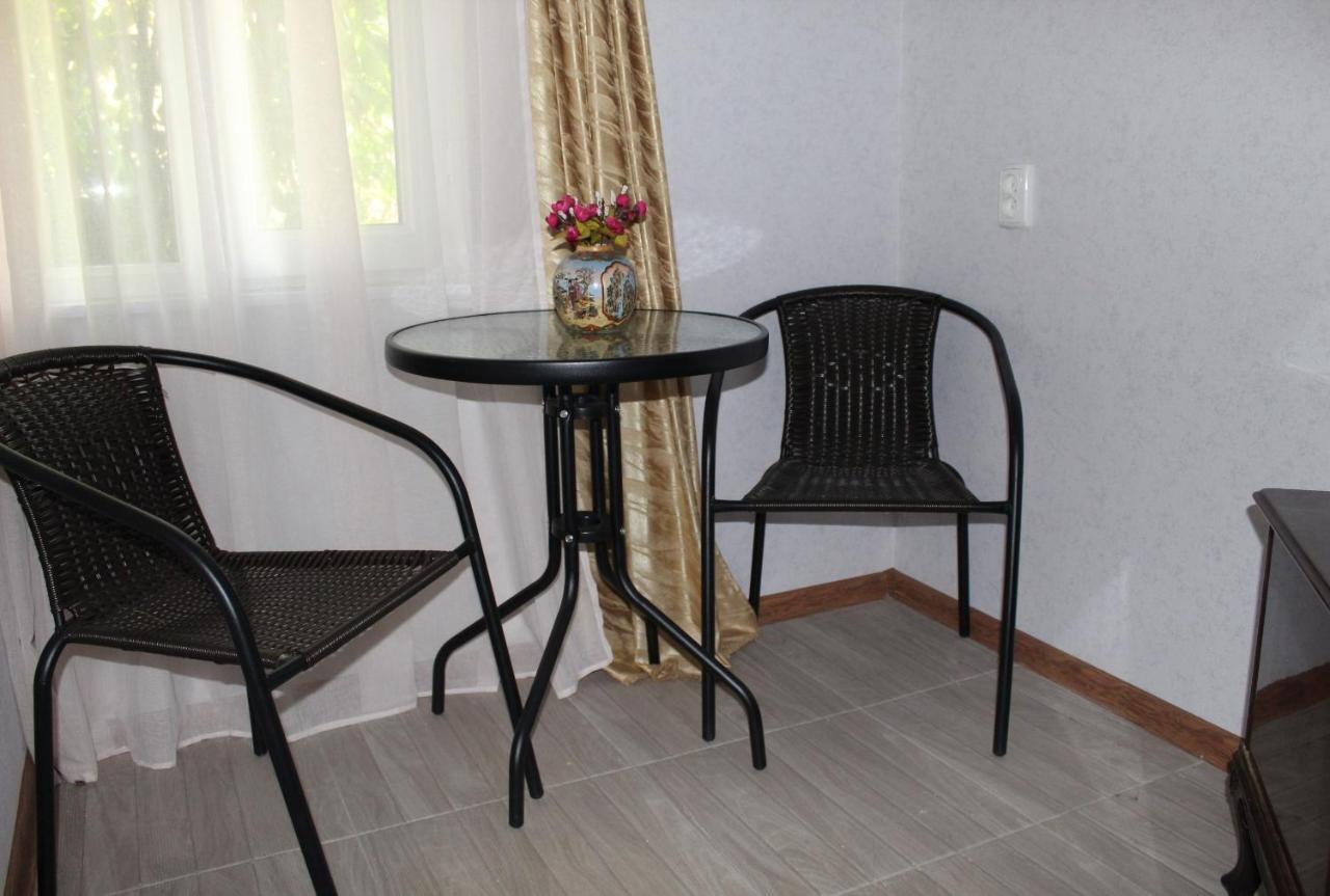 Guest House Racha แอมโบรเลารี ภายนอก รูปภาพ