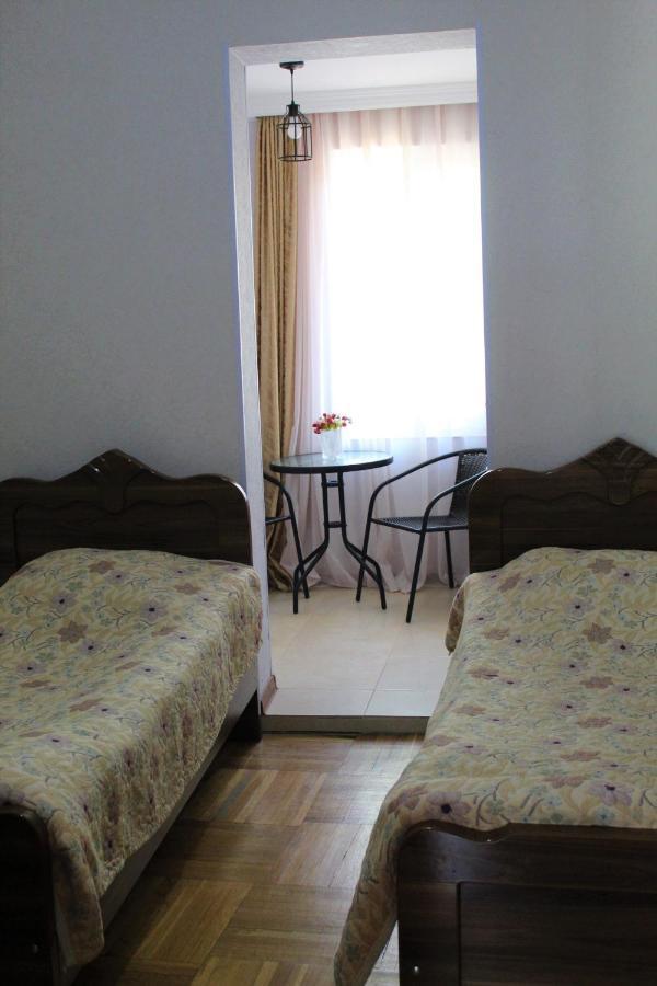 Guest House Racha แอมโบรเลารี ภายนอก รูปภาพ