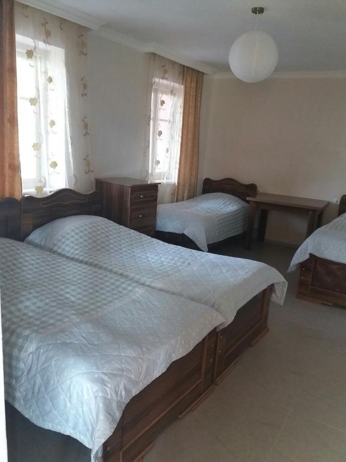 Guest House Racha แอมโบรเลารี ภายนอก รูปภาพ